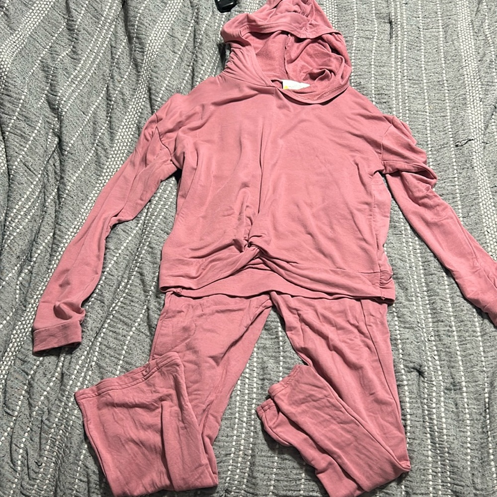 Girl Zella outfit